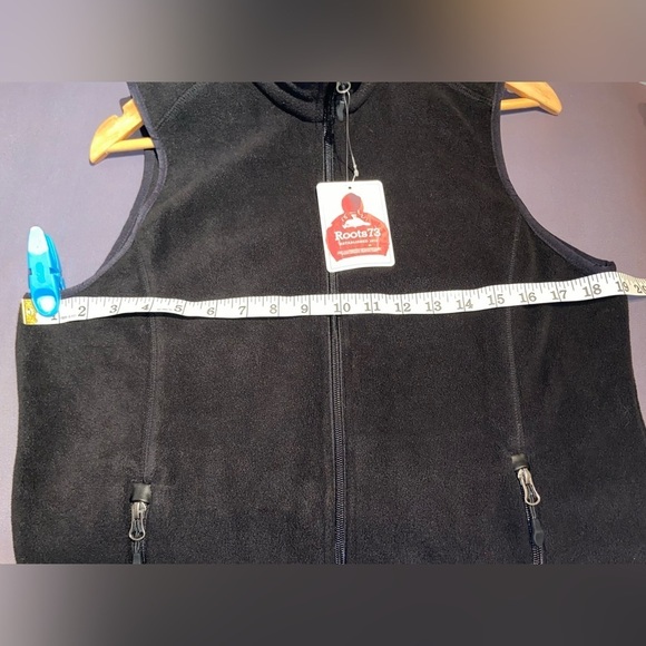 WOMEN'S WILLOWBEACH ROOTS73 black micro fleece VEST size medium NWT - Picture 7 of 11